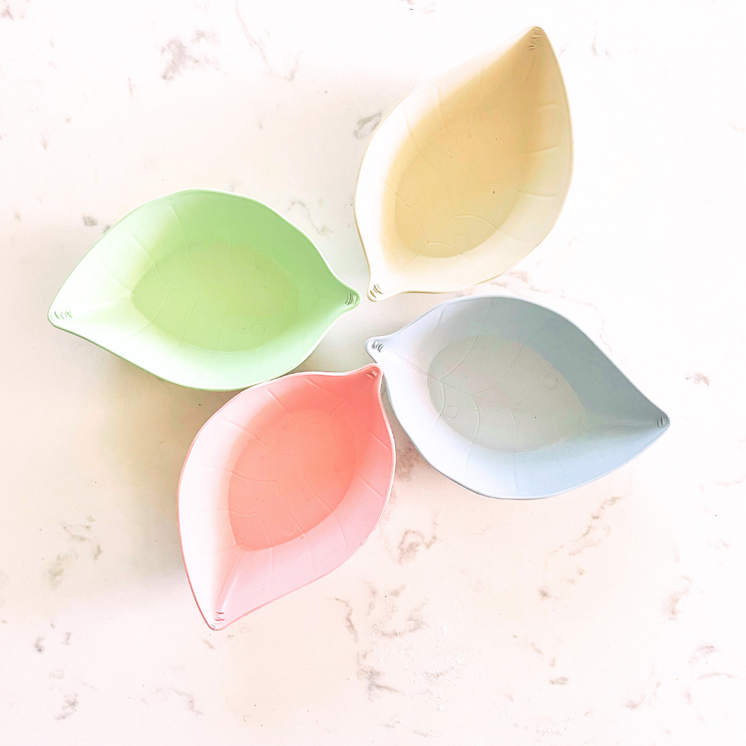 LITTLE LEAF DISHES – Tiny Trays for Big Imagination